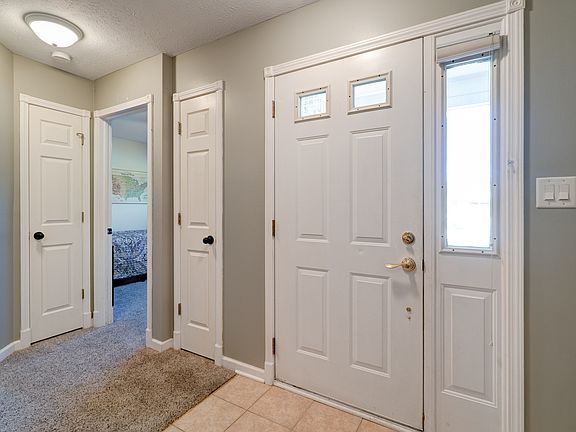 2nd image of 1411 Malone Ct