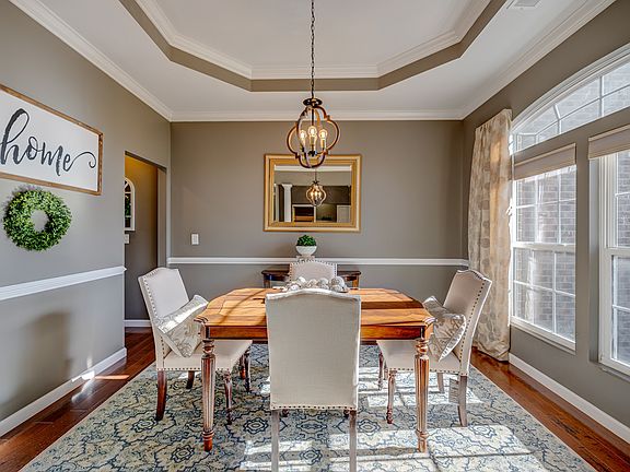 3rd image of 2315 Trivaca Ct