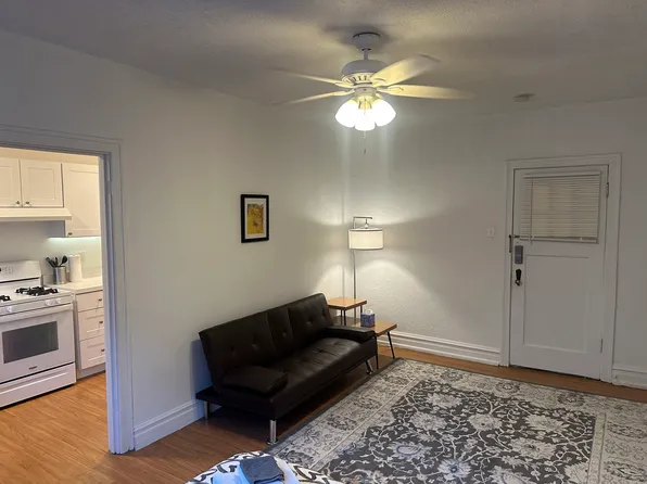 4417 Forest Park Ave APT 204, Saint Louis, MO 63108