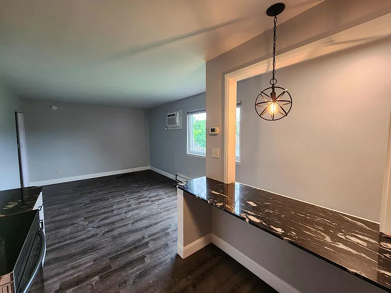 105 Herkimer St #28 — Photo 14