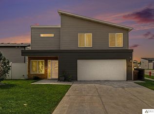 4728 N 36th St, Lincoln, NE 68504