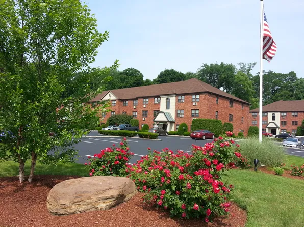 Park Street Manor Apartments, 370 Park St #D93f6f406, West Springfield, MA 01089
