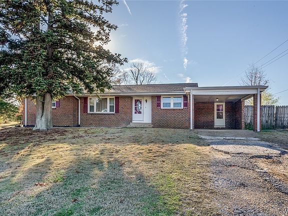 2nd image of 320 47th Ave