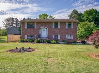 7604 Hawthorne Dr, Knoxville, TN 37919