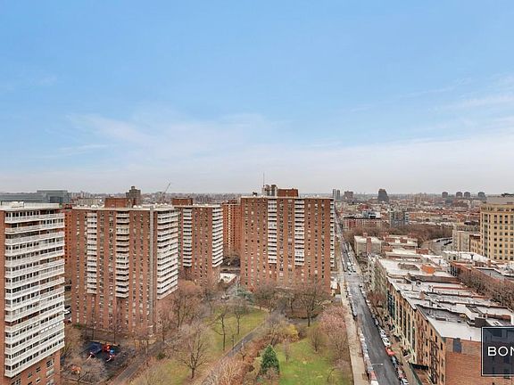 3rd image of 549 W 123rd St APT 21F