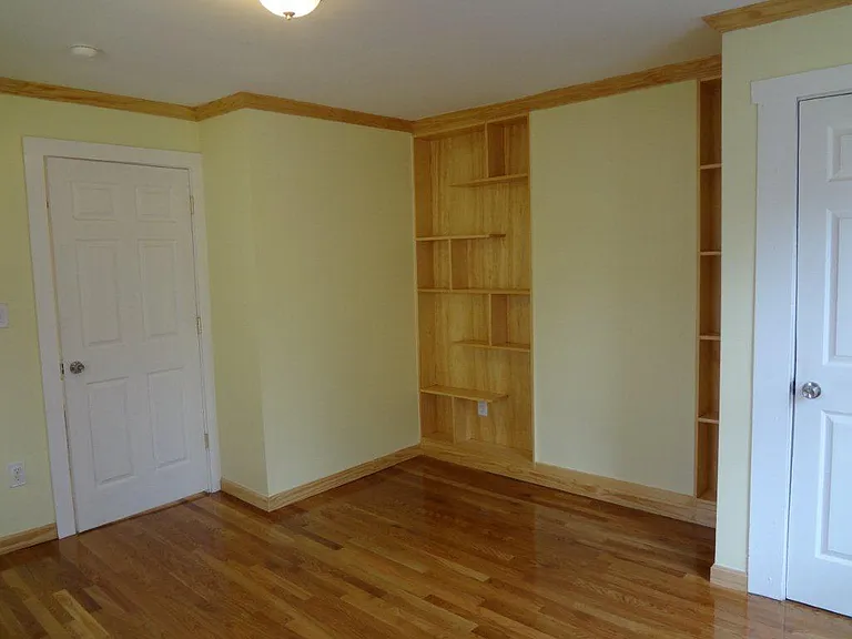 23 Andrew St #2 — Photo 8