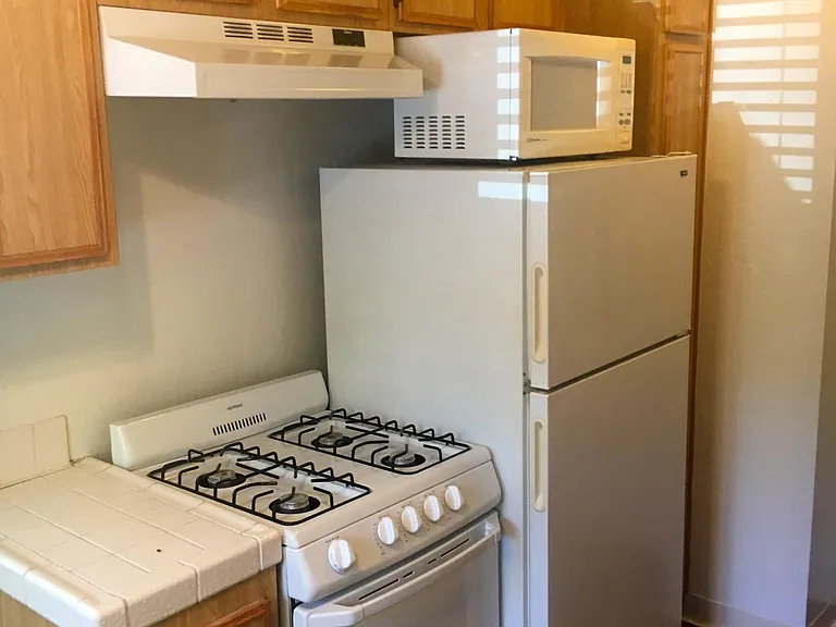 106 Grape St #106 — Photo 6