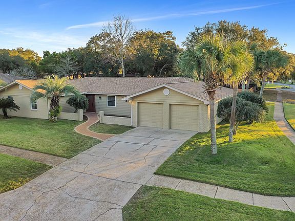 3rd image of 346 Cherie Ct NW