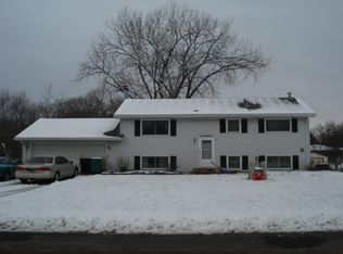 7965 Penn Ave N, Brooklyn Park, MN 55444