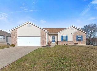 31 Meadowstone Dr, Troy, MO 63379