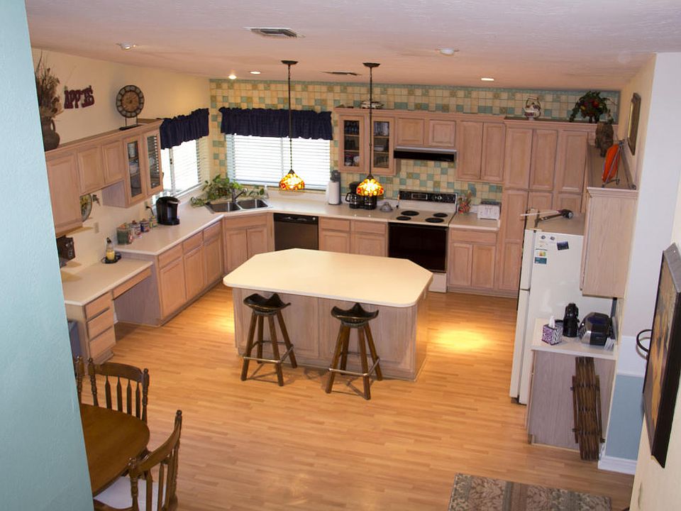 1st image of 10827 N 55th Dr