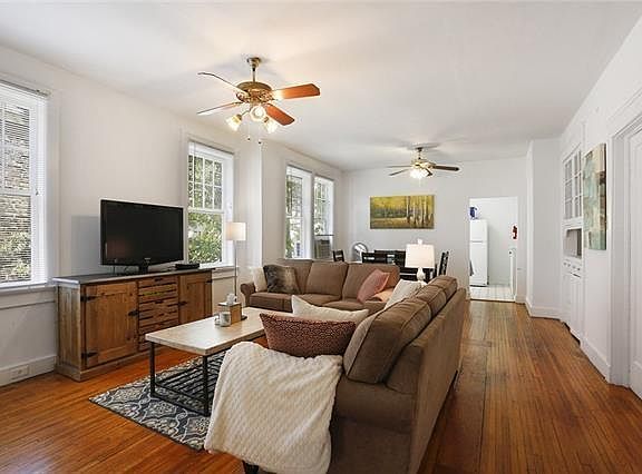 3rd image of 806 Audubon St APT B