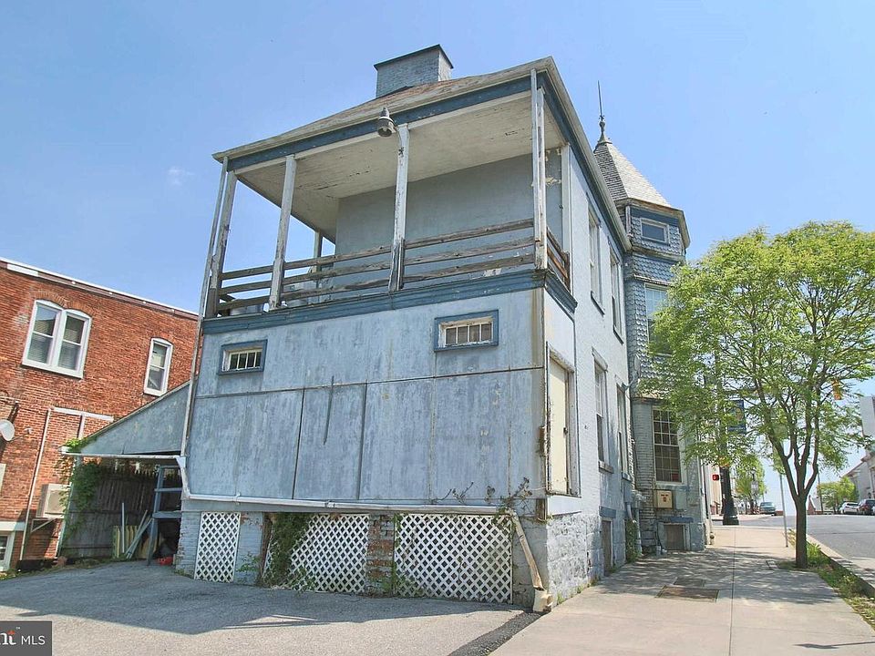 Building Photo 3