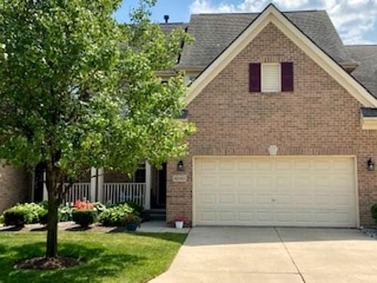 1st image of 32919 Brookside Cir #71