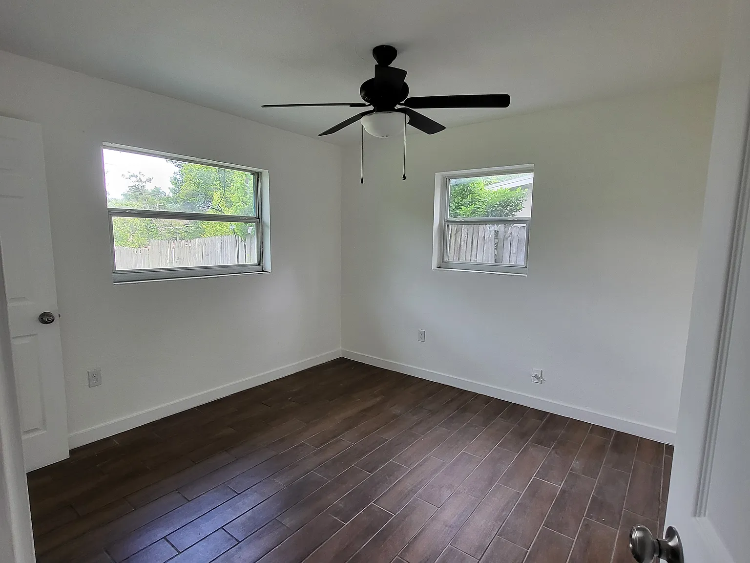 4 bed, 2.5 bath, 1052 sqft, $2,000 — Photo 4