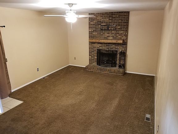 4th image of 43703 Fredericksburg St