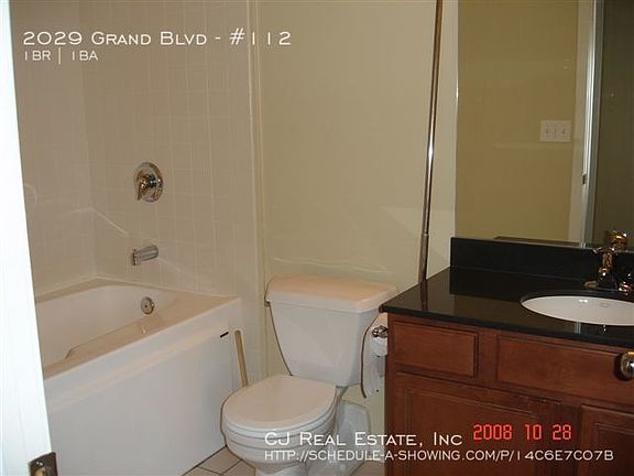 3rd image of 2029 Grand Ave Unit 112