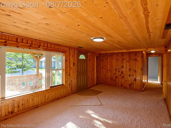 5th image of 26247 Weigel Rd