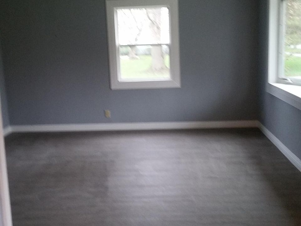 1st image of 900 S California St