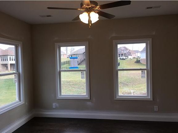 2nd image of 1239 Willow Springs Dr