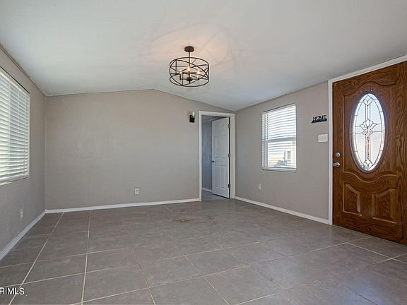 5th image of 9555 N Loop Dr #206