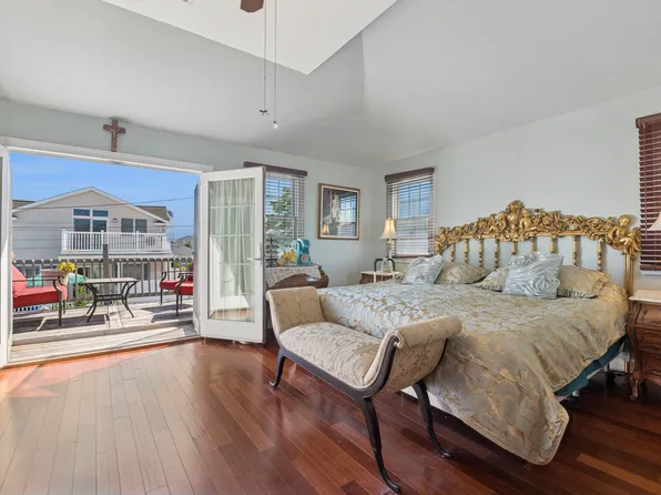 33 Beach 221st Street image 5 of 29