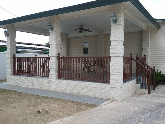 2nd image of 1413 N Diaz Ave