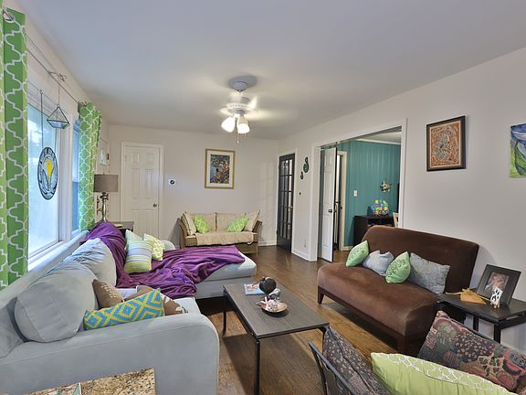 5th image of 761 Daniell Dr SE