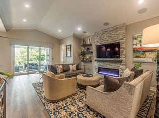 18 Franklin Ct S #B, Saint Petersburg, FL 33711
