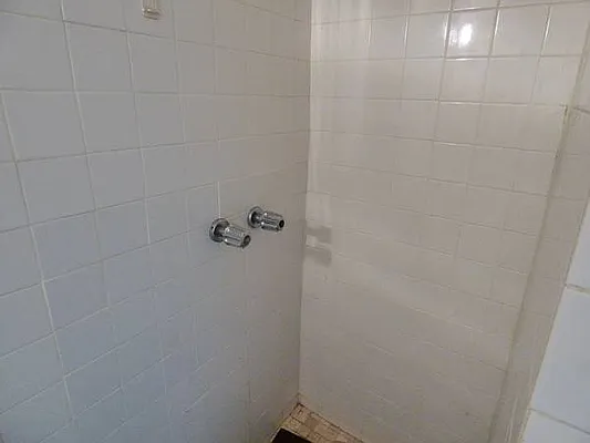 Rented by Amorelli Realty | media 3