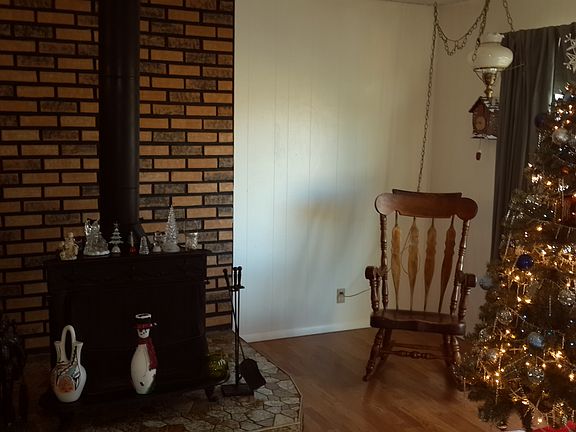 3rd image of 2140 Wyoming Dr