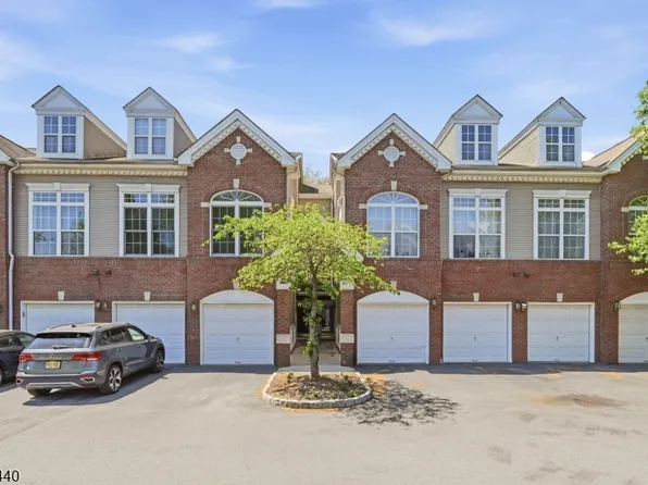 212 Riverwalk Way, Clifton City, NJ 07014