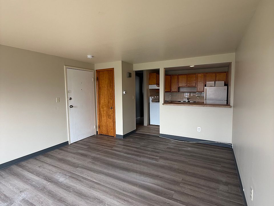 1st image of 564 S Transit St #4U