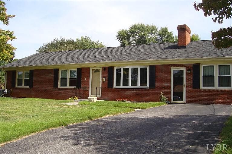 1st image of 720 Hayes Dr