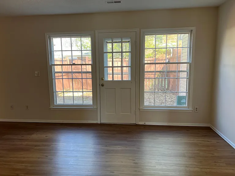 3992 Valley Ct #C — Photo 16