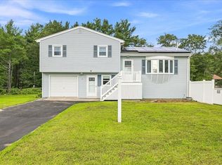 3 Charbonneau Ave, Lakeville, MA 02347