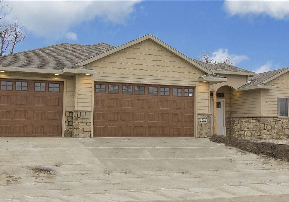 1st image of 2232 E Stone Pointe Cir