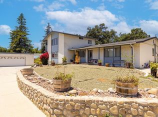 15 Reposo Dr, Oak View, CA 93022