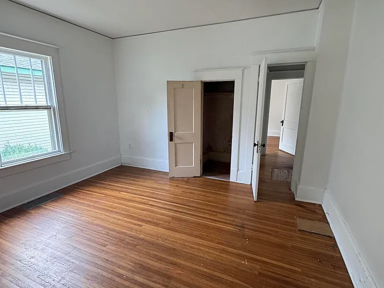 631 S Porter Ave — Photo 5