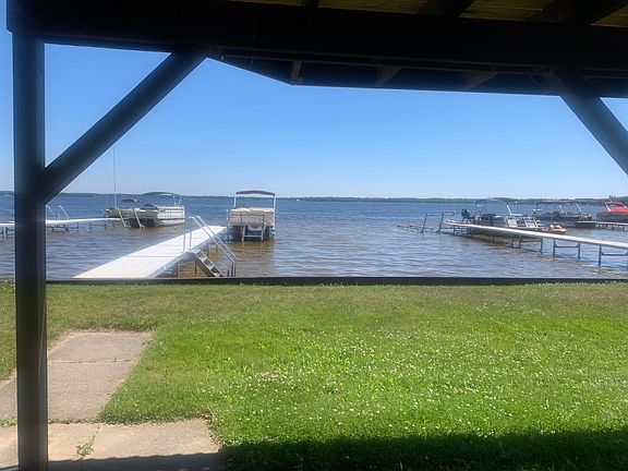 5th image of 3239 W Lake Mitchell Dr
