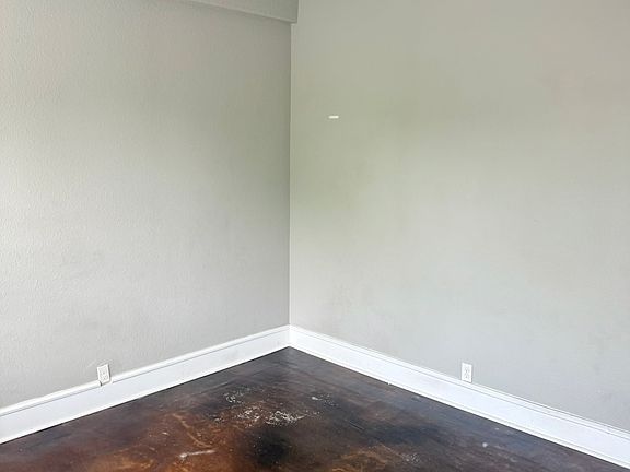 4th image of 151 N Fountain St #11573409