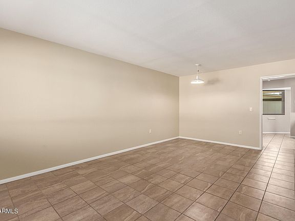 4th image of 10943 W SANTA FE Drive