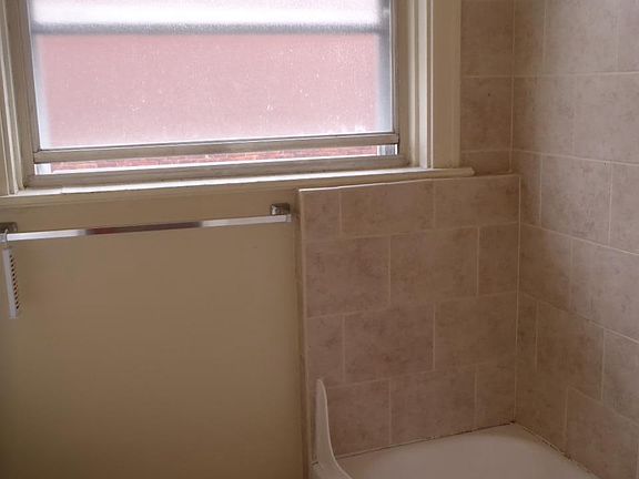 2nd image of 343 Ludlow Ave