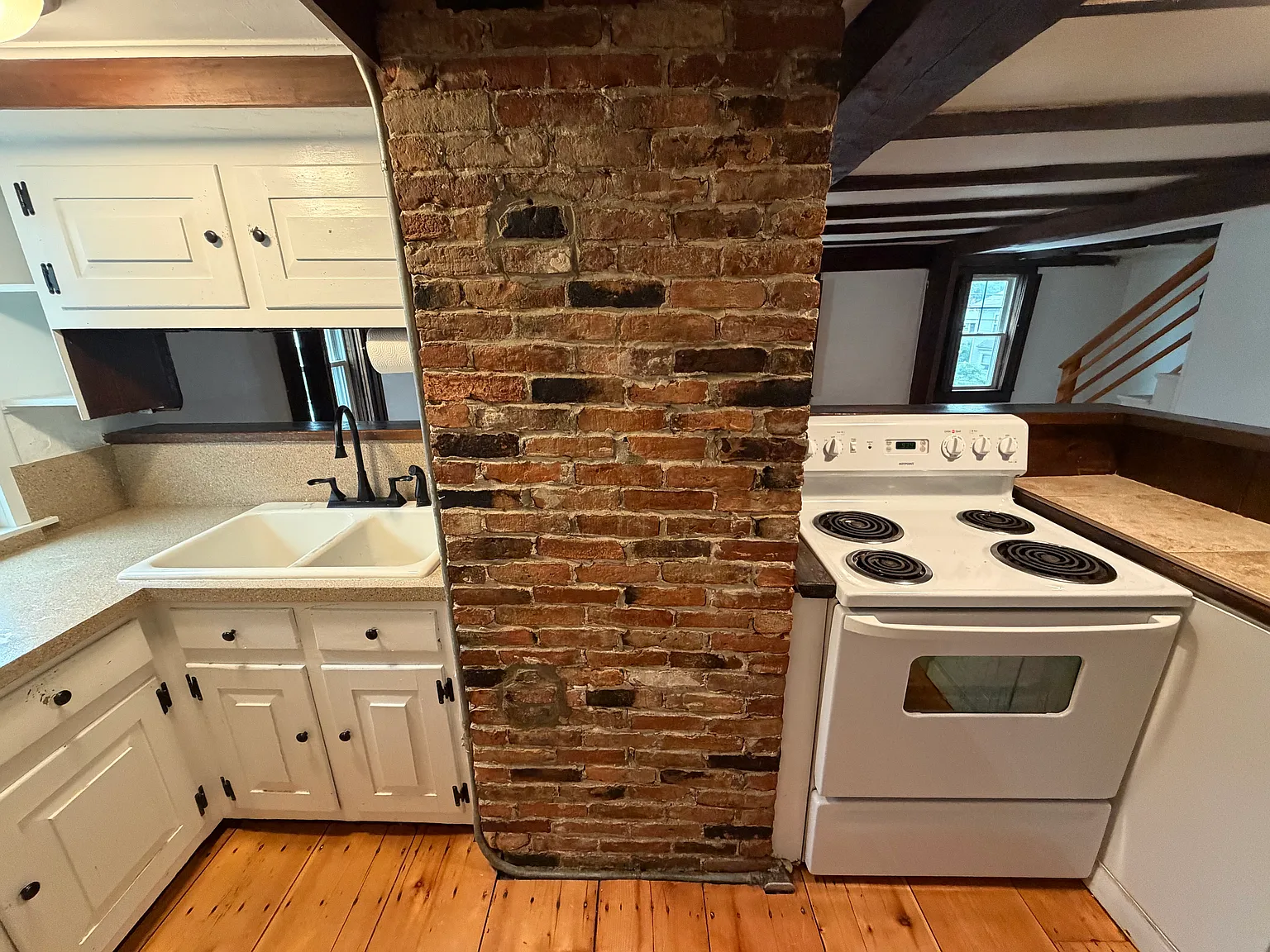 2 bed, 1.0 bath, $2,000 — Photo 4