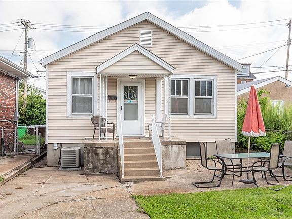 3rd image of 5645 Columbia Ave