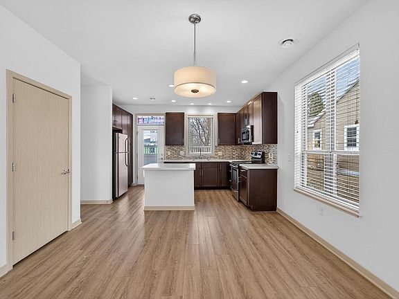 3rd image of 2817 No Oaks Ridge