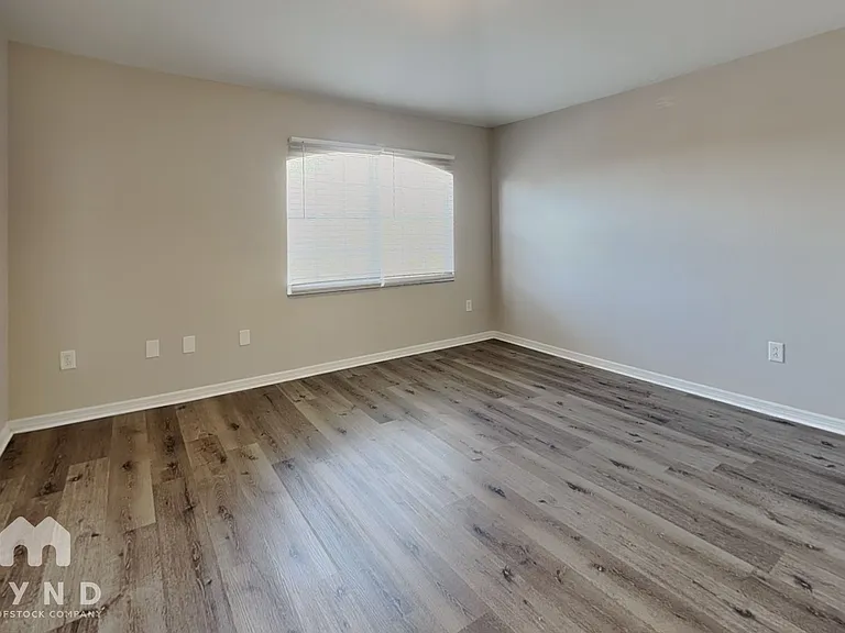 8162 Canterbury Lake Blvd — Photo 12