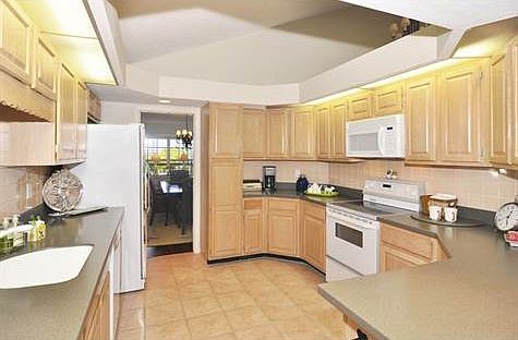 3rd image of 26920 Wedgewood Dr APT 502