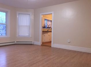 10-12 Oakdale St, Brockton, MA 02301