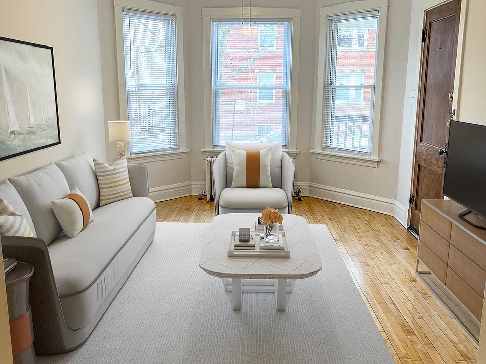 1st image of 3354 W Cuyler Ave #1